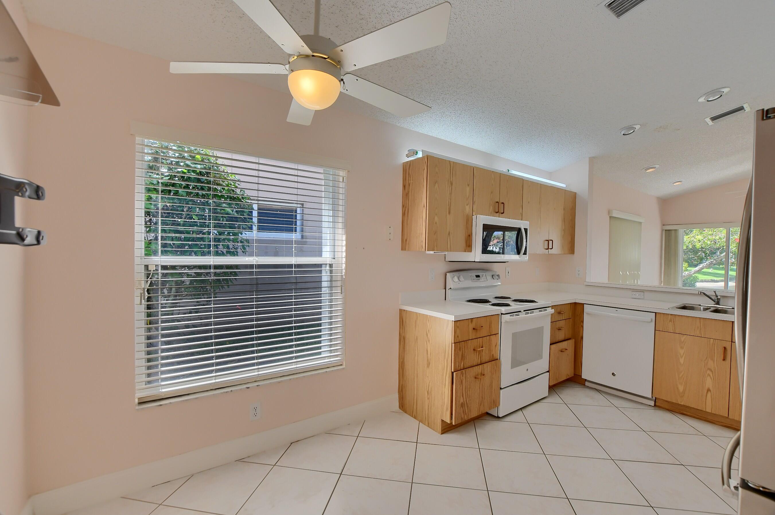 PALM ISLES - Residential