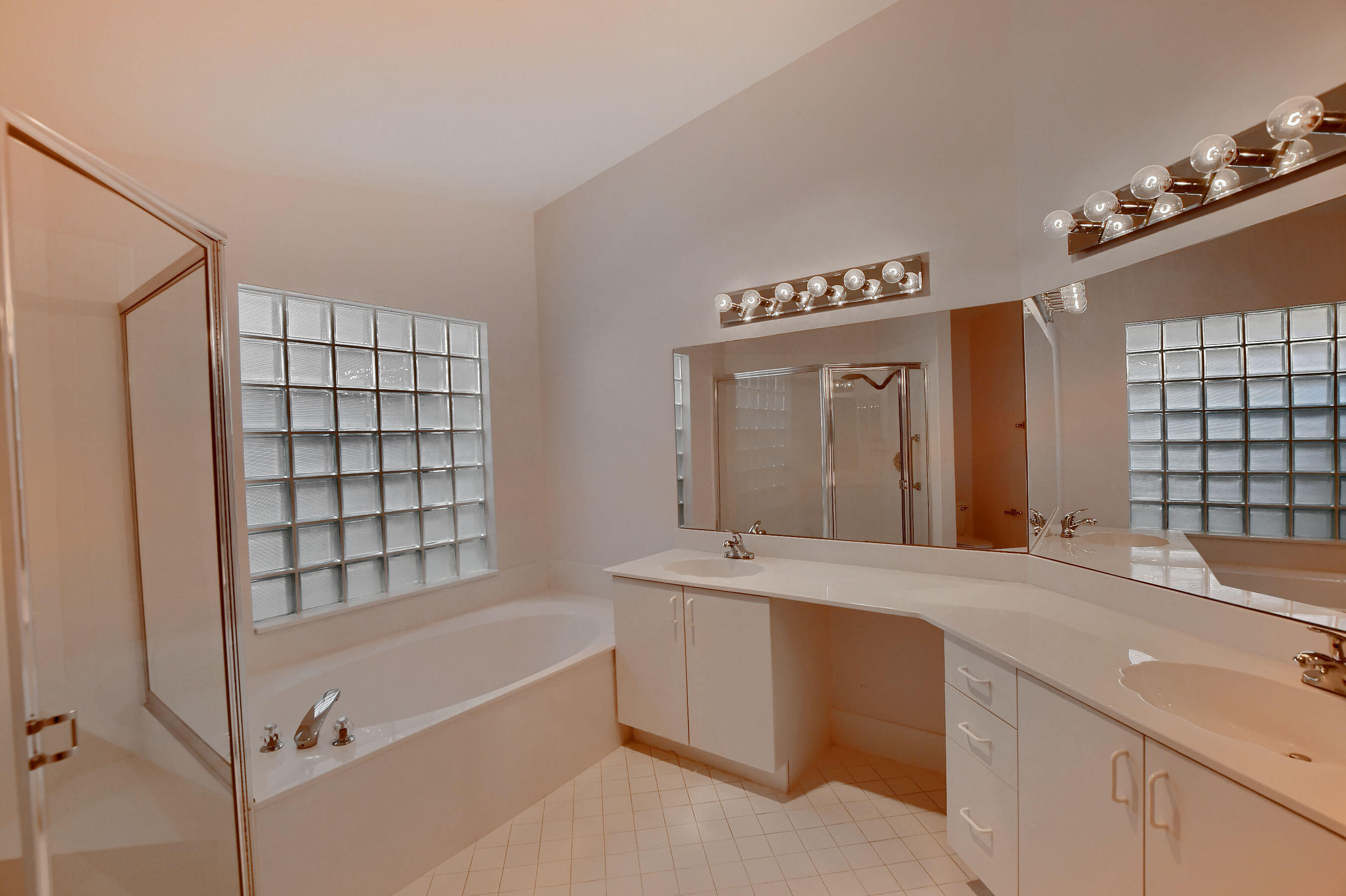 PALM ISLES - Residential