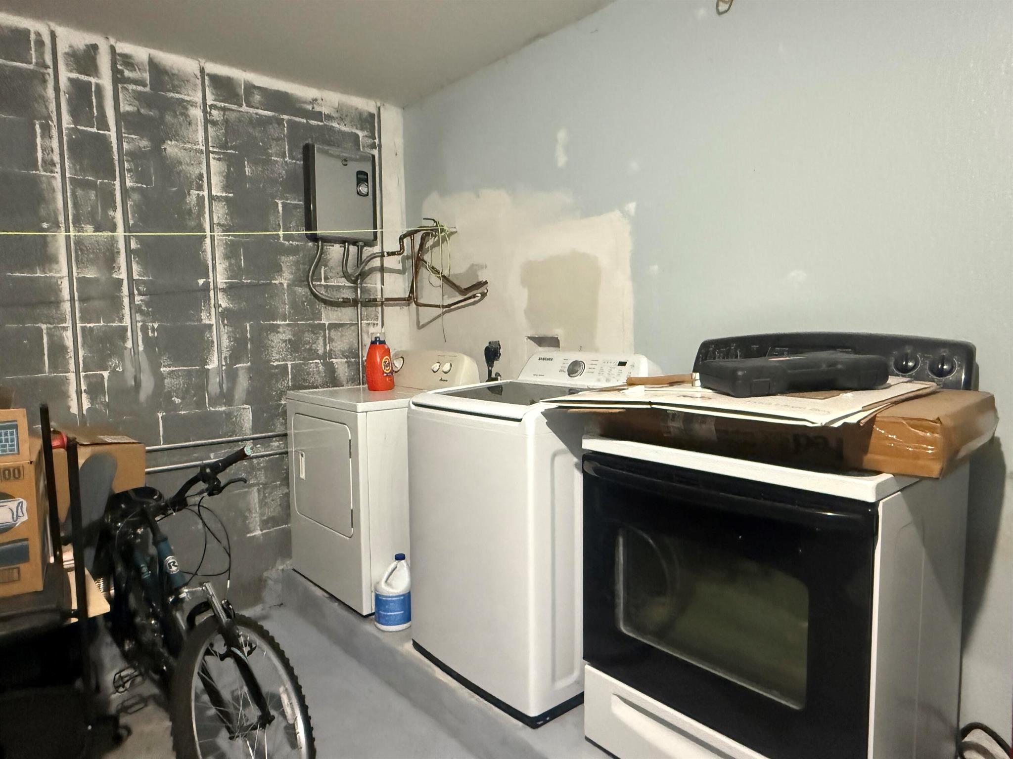 SILVER FALLS - Residential Lease