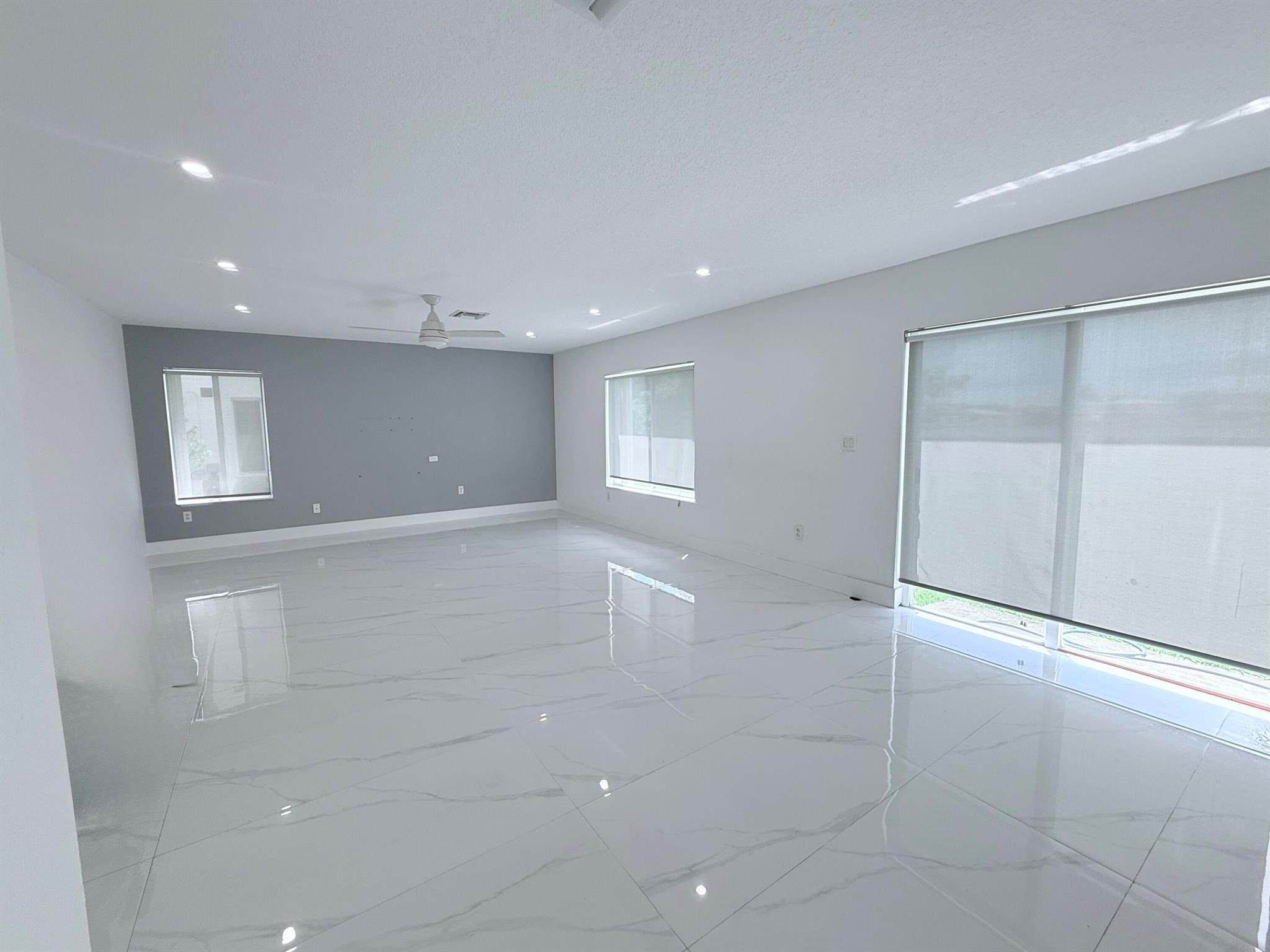 SILVER FALLS - Residential Lease