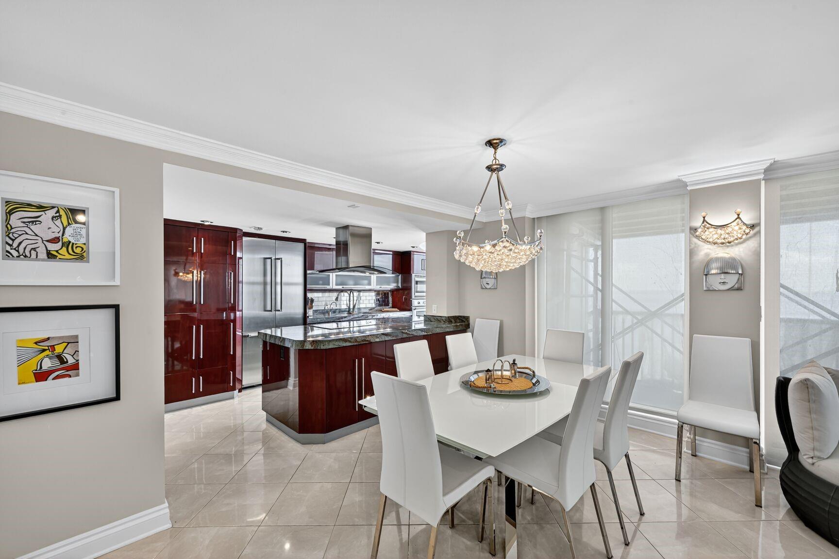 PLAZA SOUTH - Residential