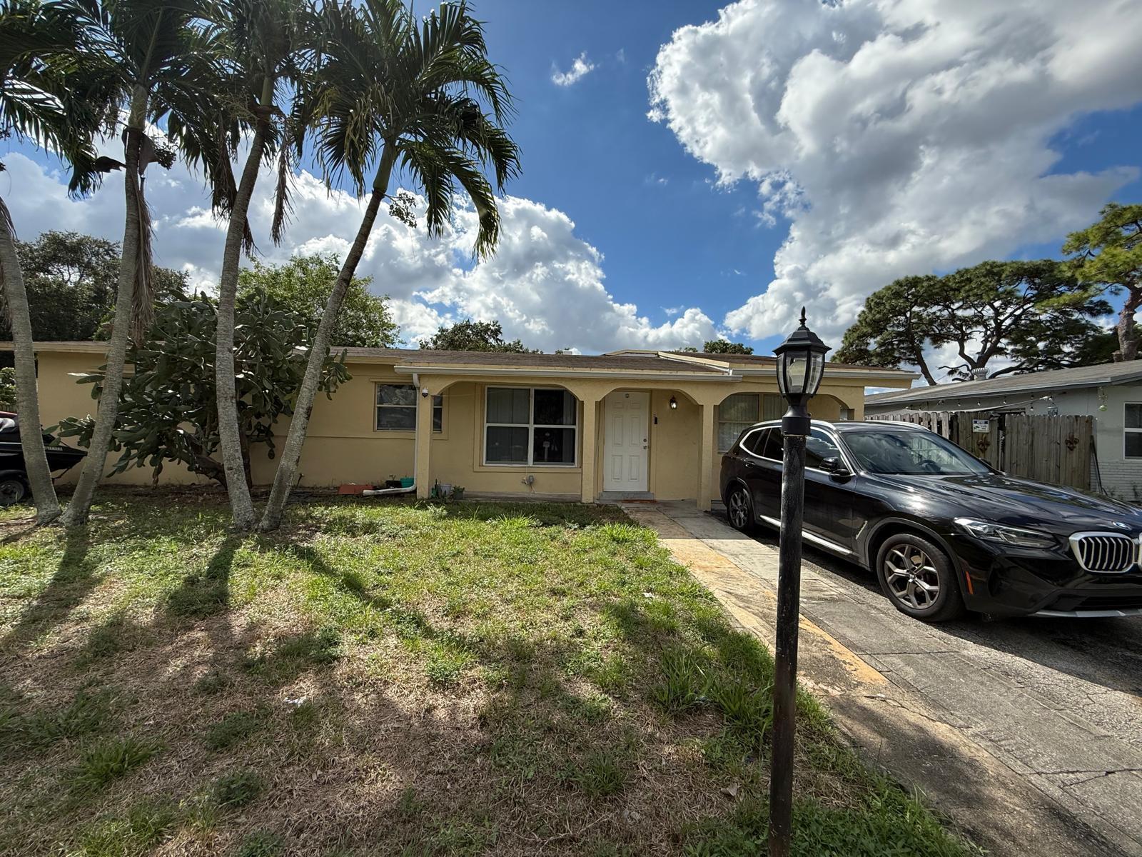 STRONG PARK - Residential Lease