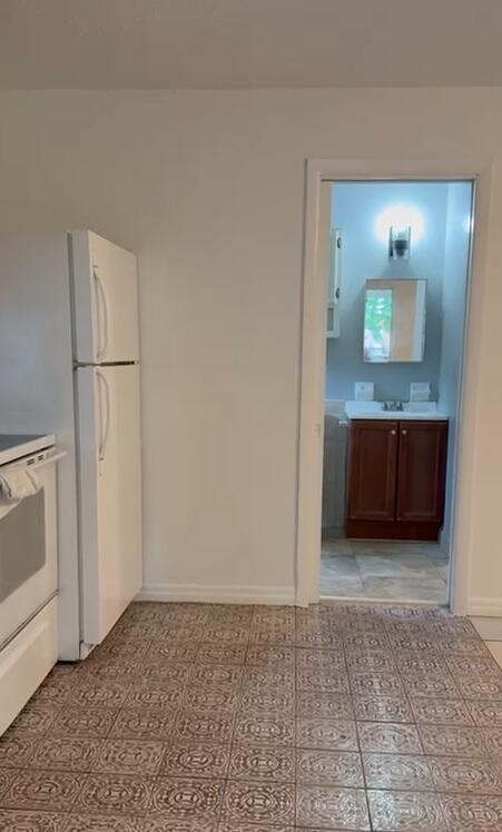 STRONG PARK - Residential Lease