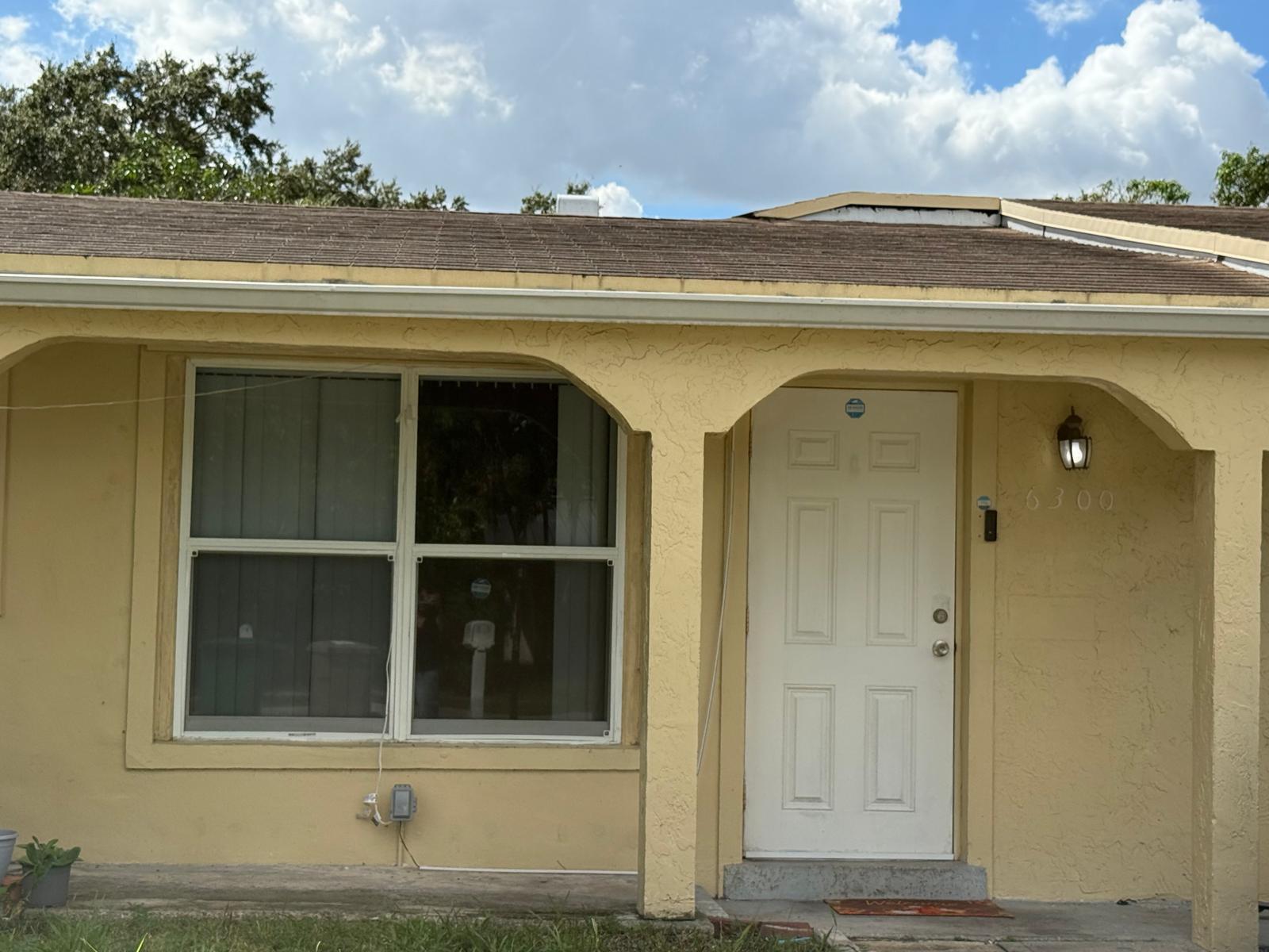 STRONG PARK - Residential Lease