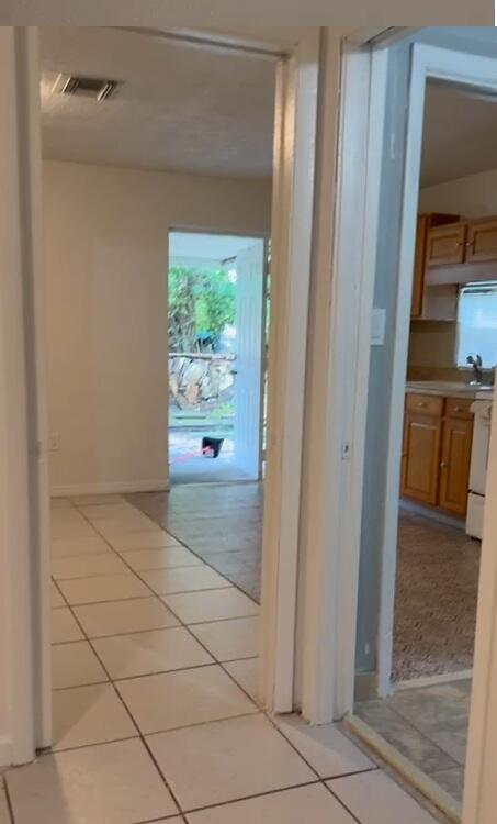STRONG PARK - Residential Lease