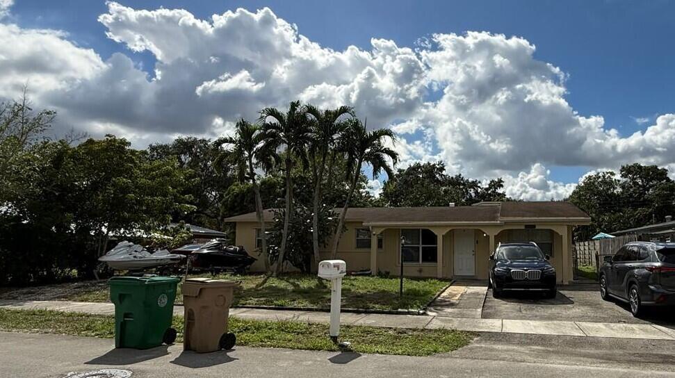 STRONG PARK - Residential Lease