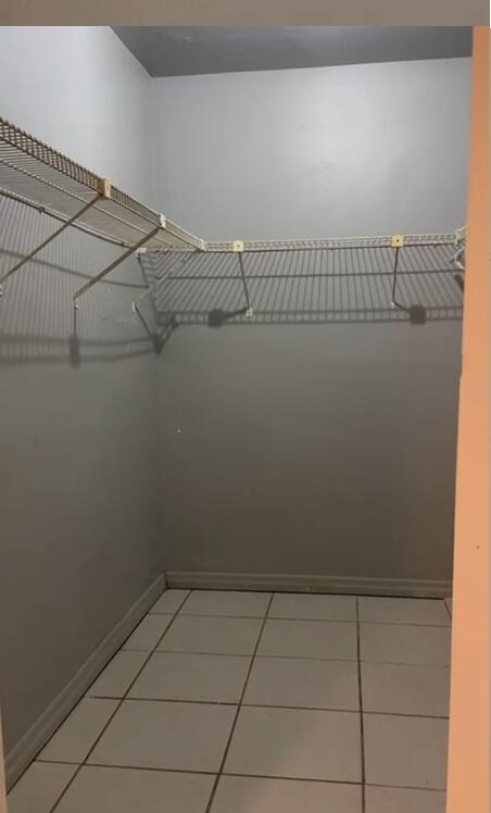 STRONG PARK - Residential Lease