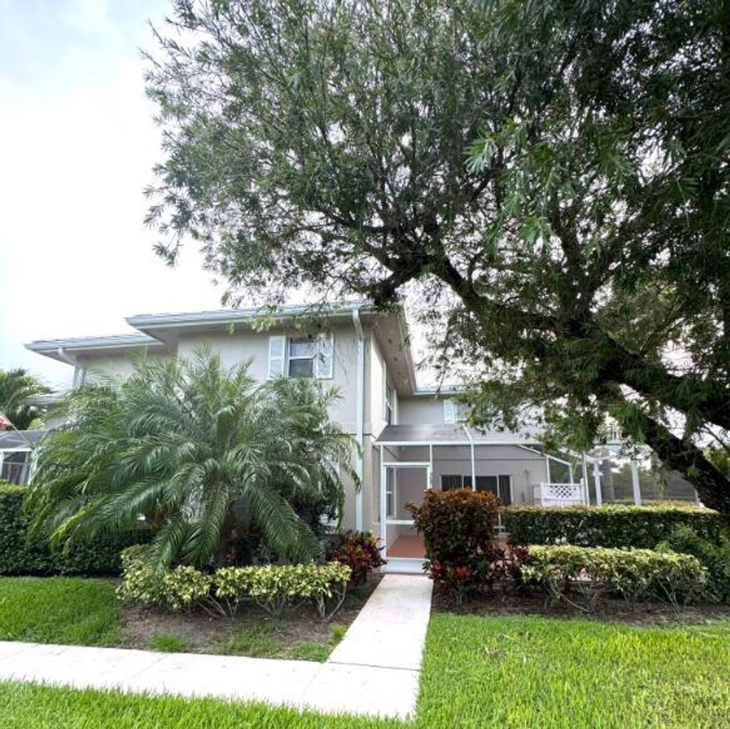 Photo of 2813 SW Lakemont Place, Palm City, FL 34990 (MLS # R11107038)