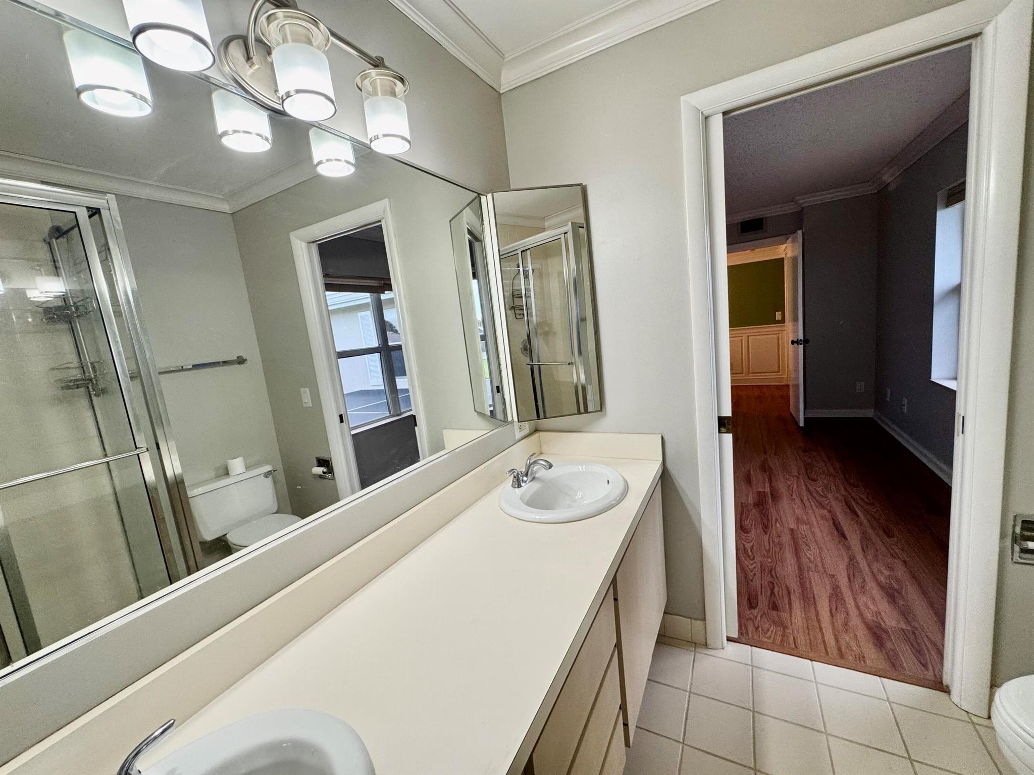 THE MEADOWS AT MARTIN DOW - Residential Lease