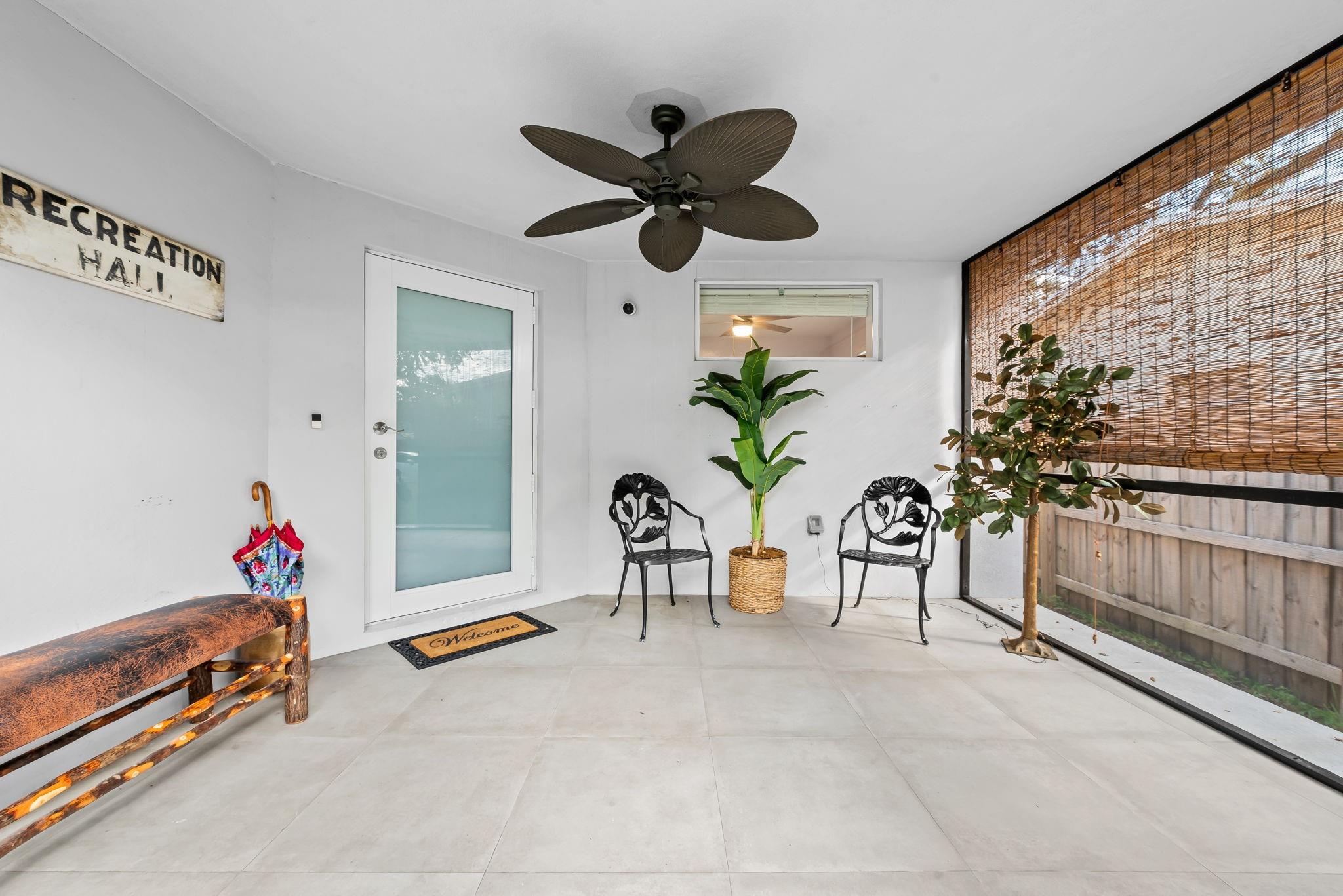 1543 SW 32nd St