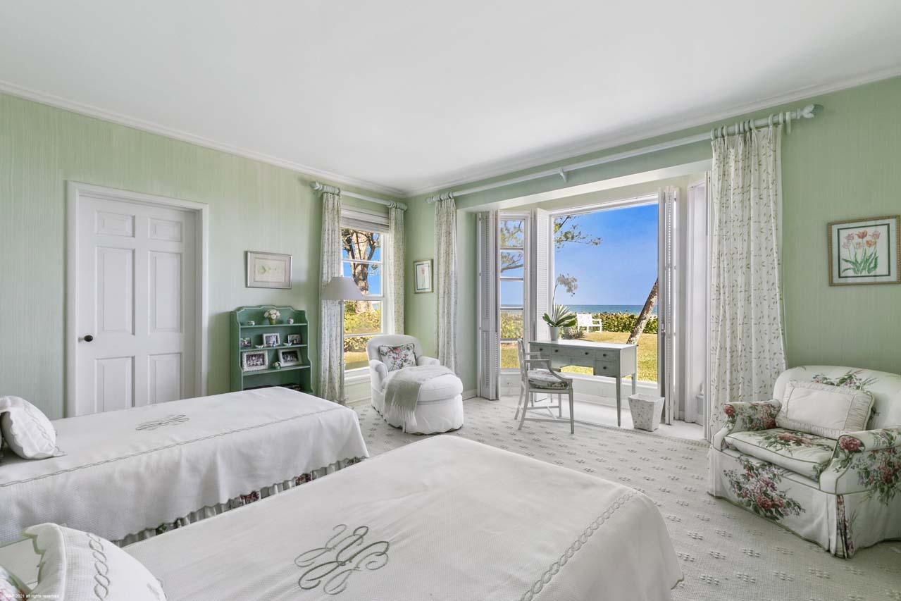 JUPITER ISLAND - Residential