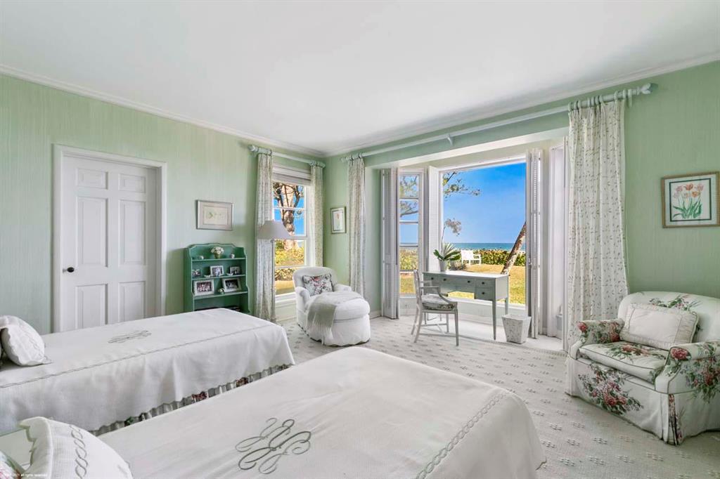 JUPITER ISLAND - Residential