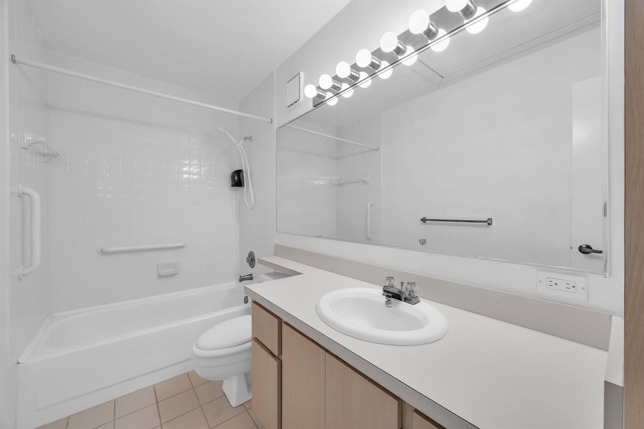 Wellesley at Lake Clarke - Residential