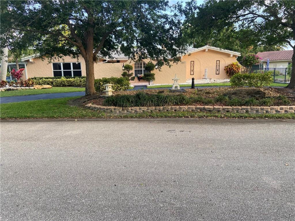 Coral Spgs Country Club W - Residential