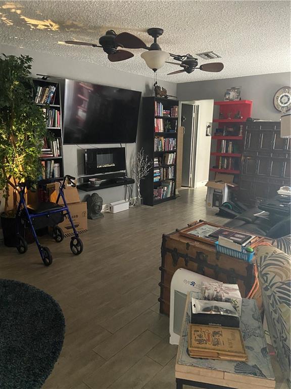 Coral Spgs Country Club W - Residential