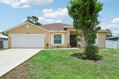 A home in Port St Lucie