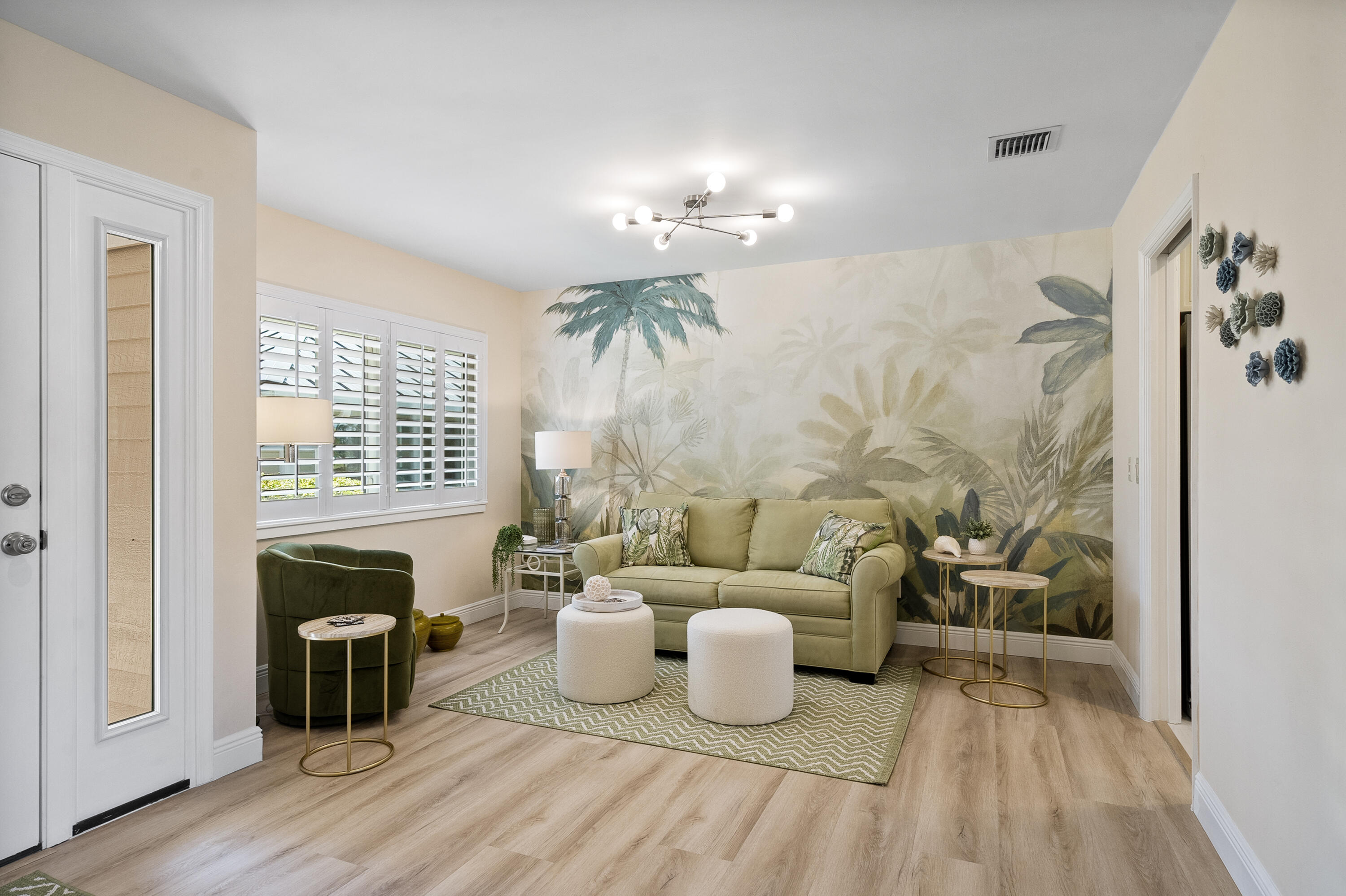 MARINER SANDS COUNTRY CLUB - GOLF COTTAGE - Residential