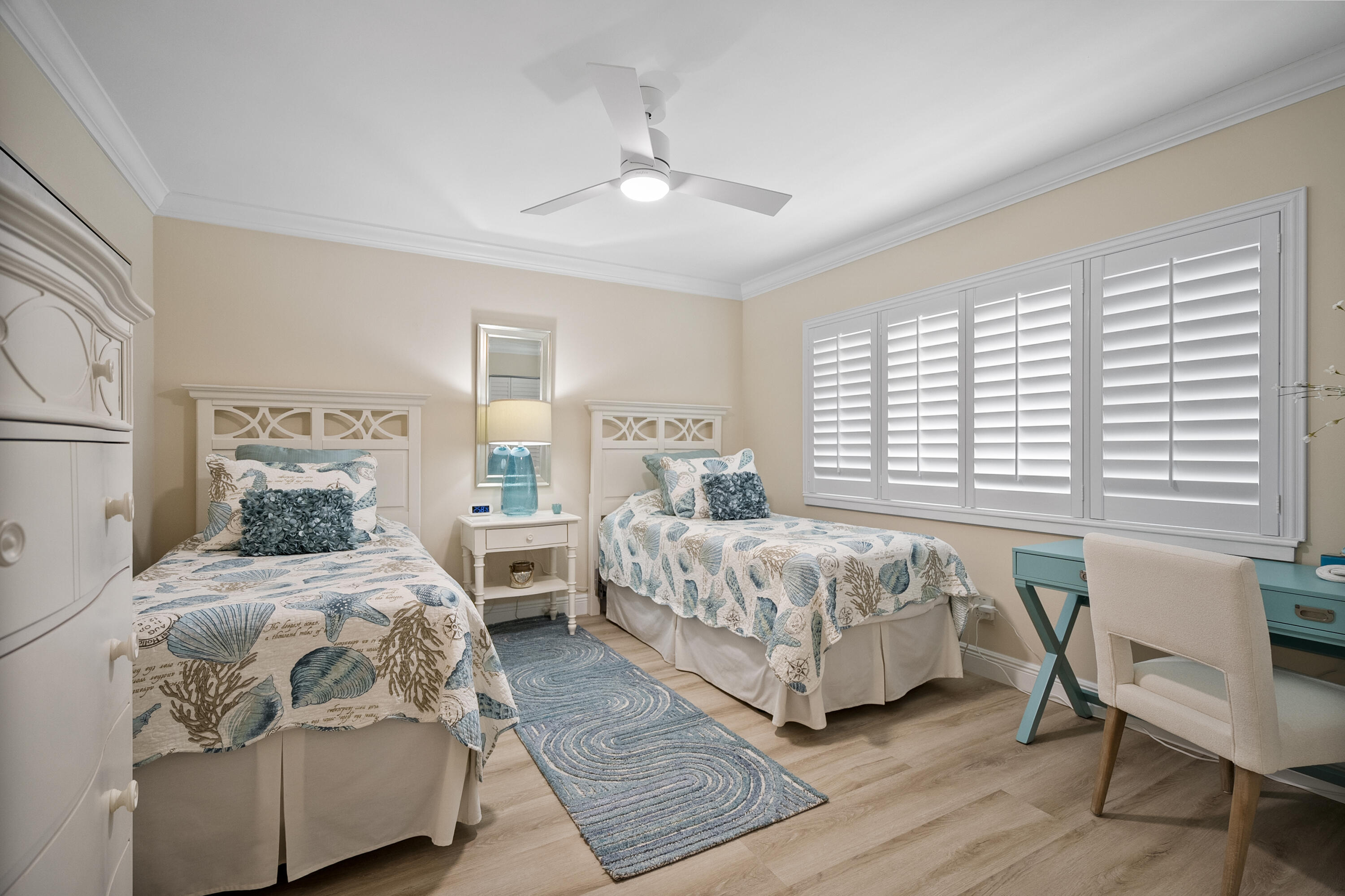 MARINER SANDS COUNTRY CLUB - GOLF COTTAGE - Residential
