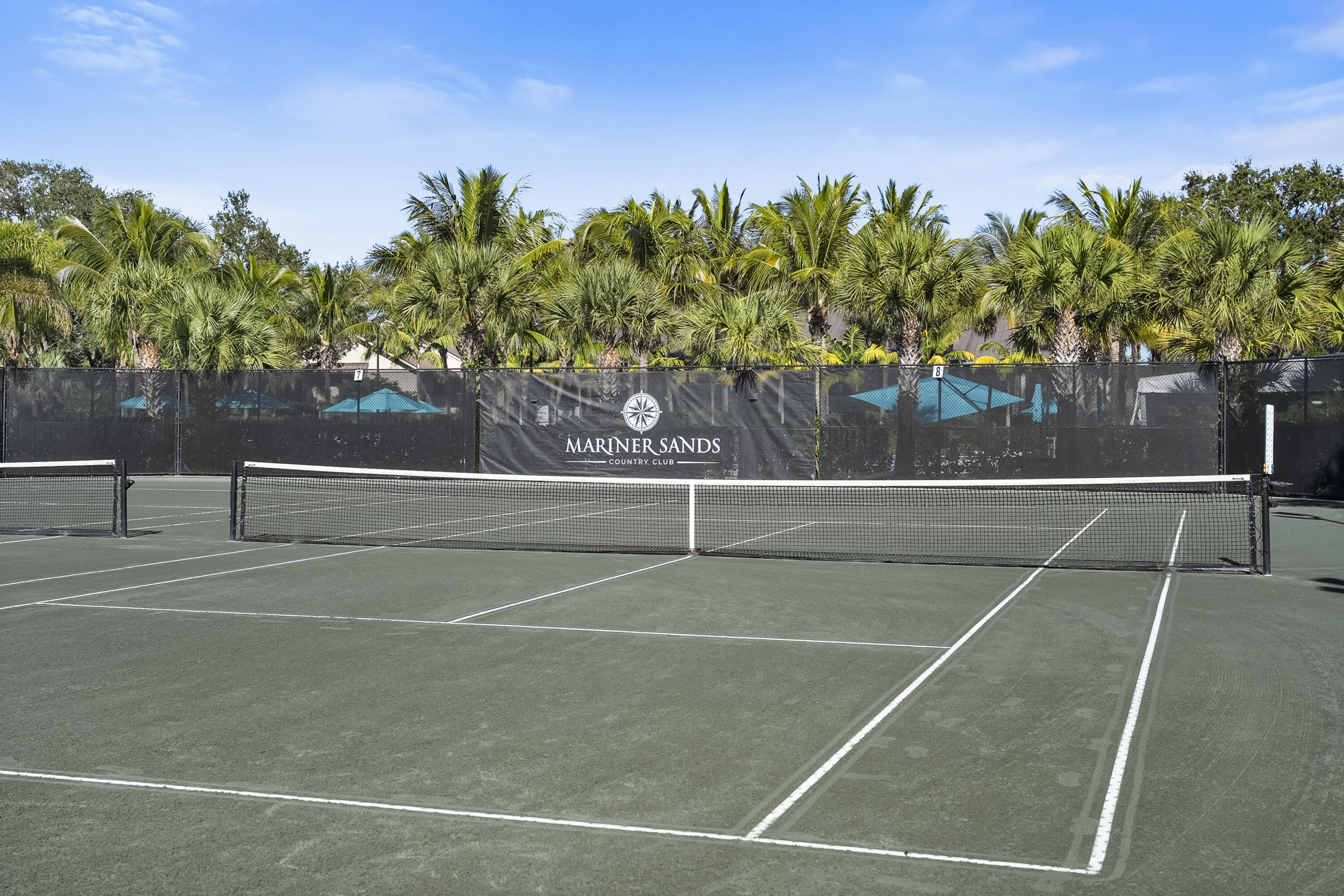 MARINER SANDS COUNTRY CLUB - GOLF COTTAGE - Residential