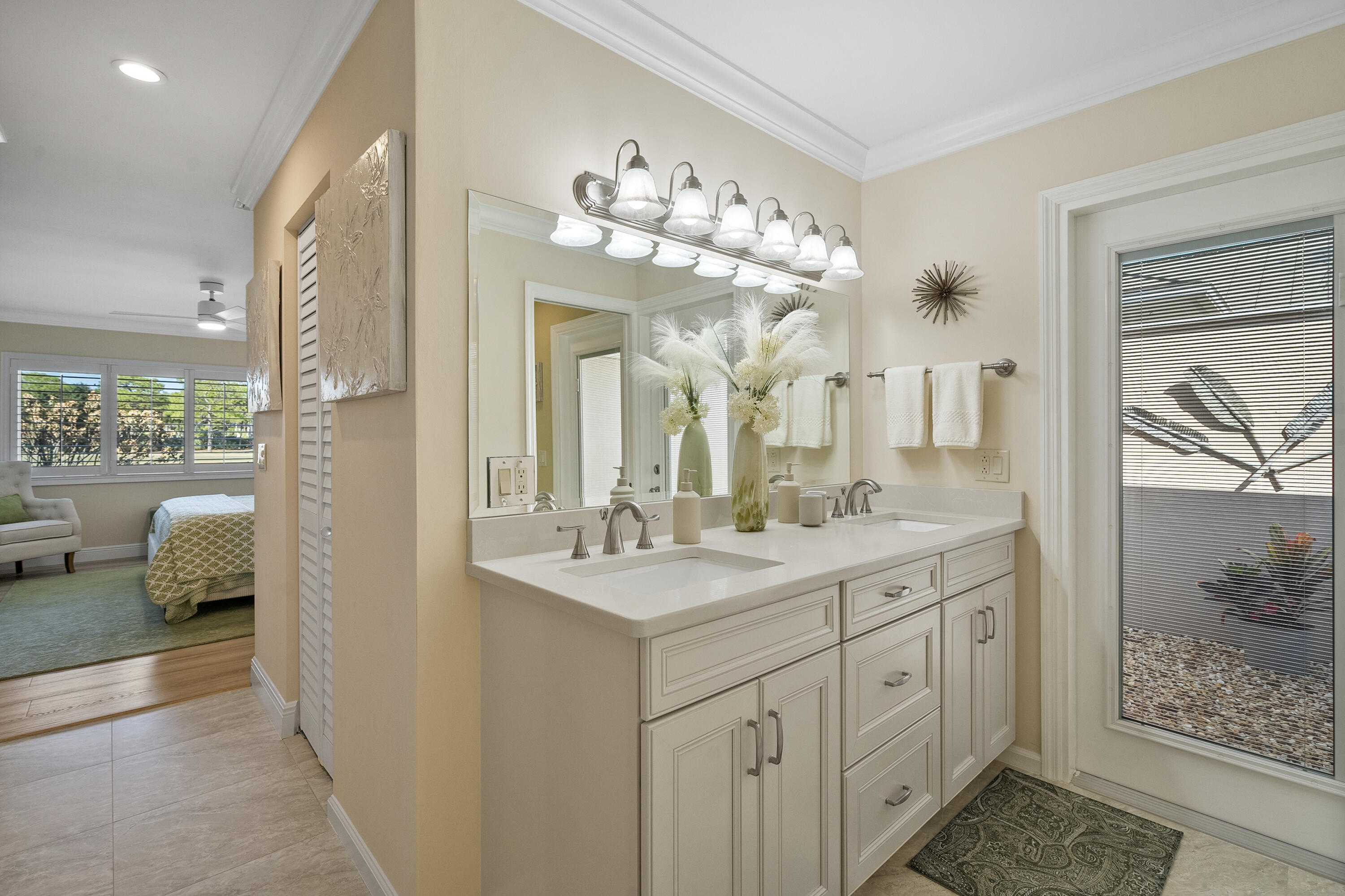 MARINER SANDS COUNTRY CLUB - GOLF COTTAGE - Residential