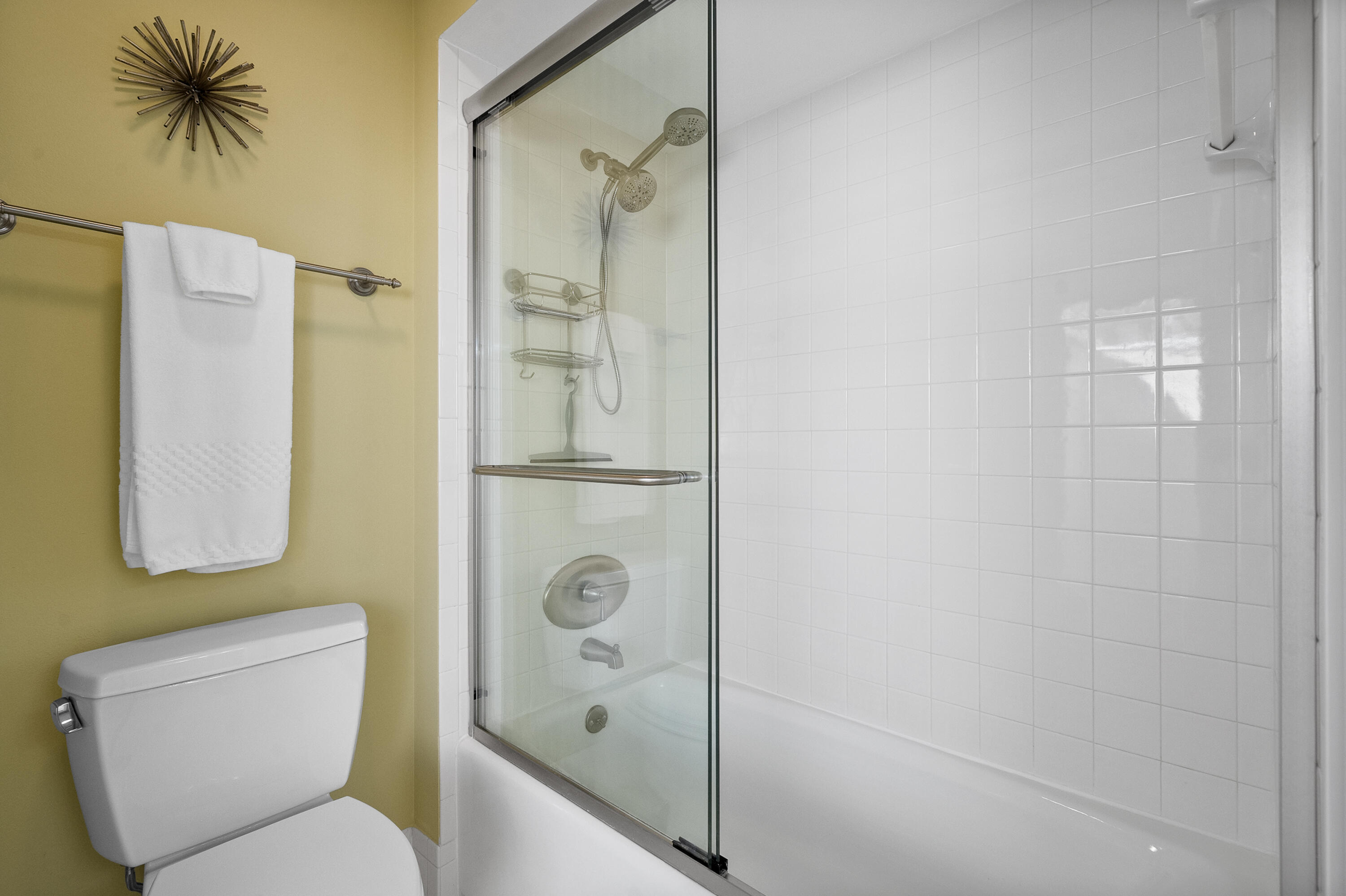 MARINER SANDS COUNTRY CLUB - GOLF COTTAGE - Residential