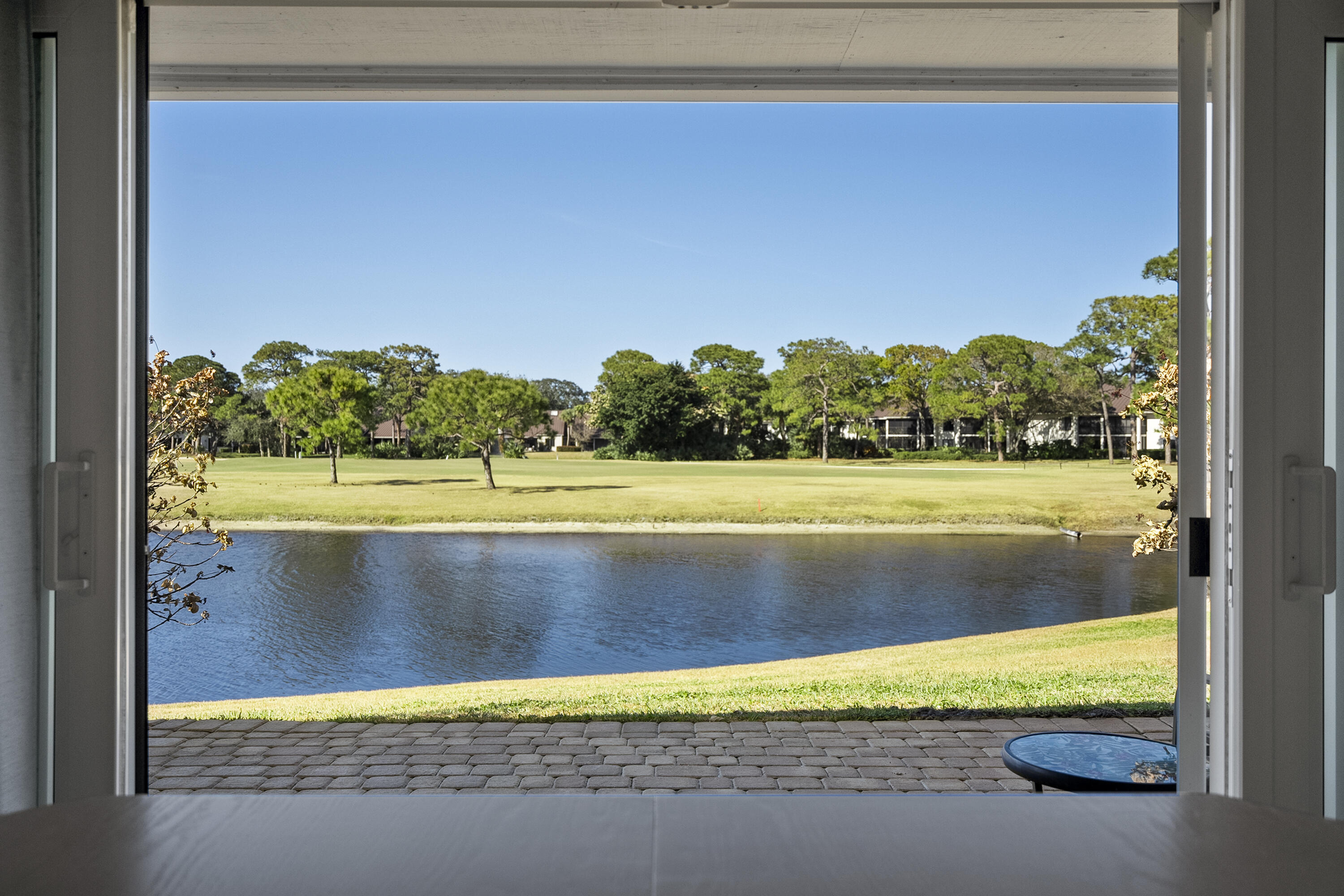 MARINER SANDS COUNTRY CLUB - GOLF COTTAGE - Residential