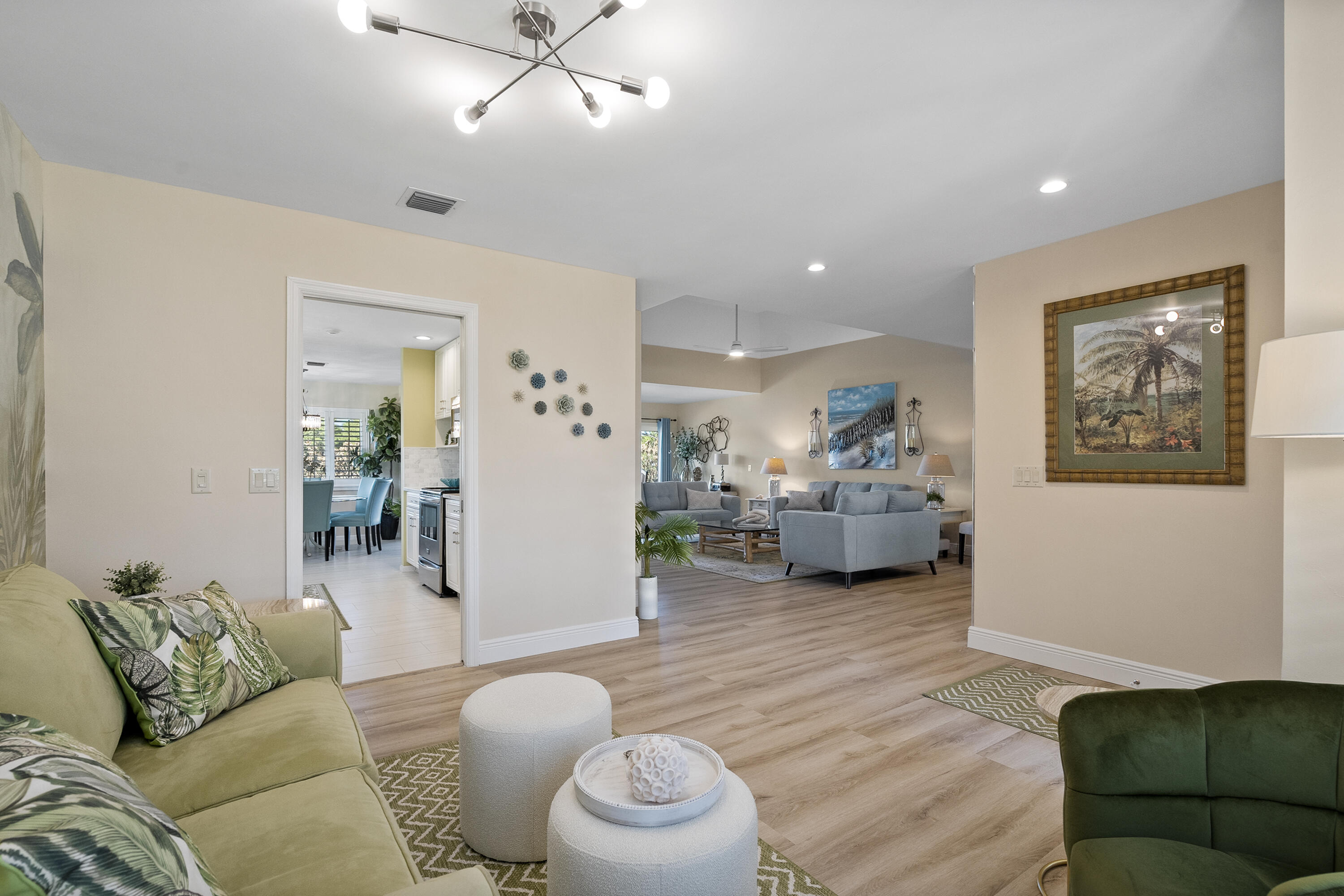 MARINER SANDS COUNTRY CLUB - GOLF COTTAGE - Residential