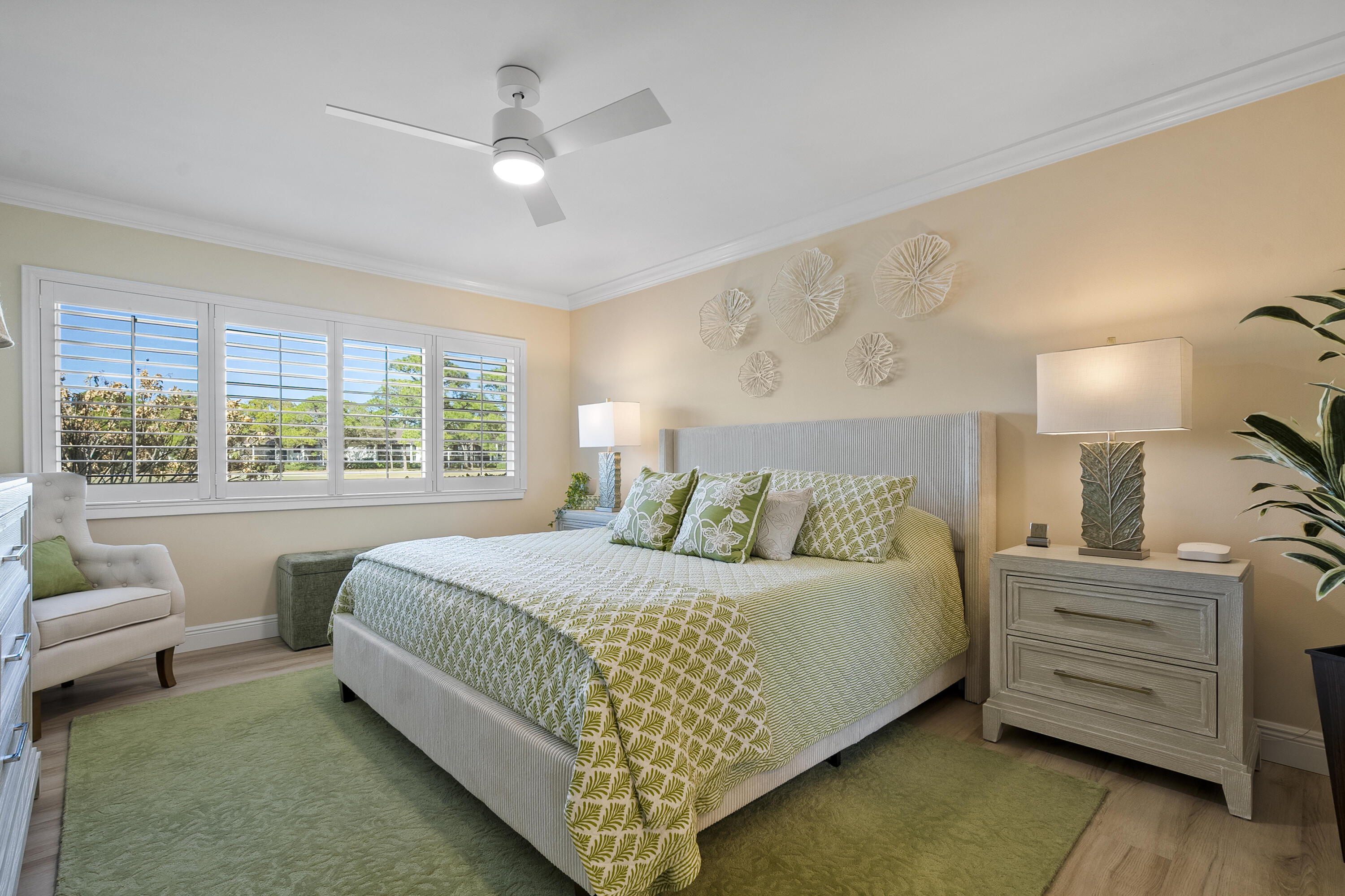 MARINER SANDS COUNTRY CLUB - GOLF COTTAGE - Residential