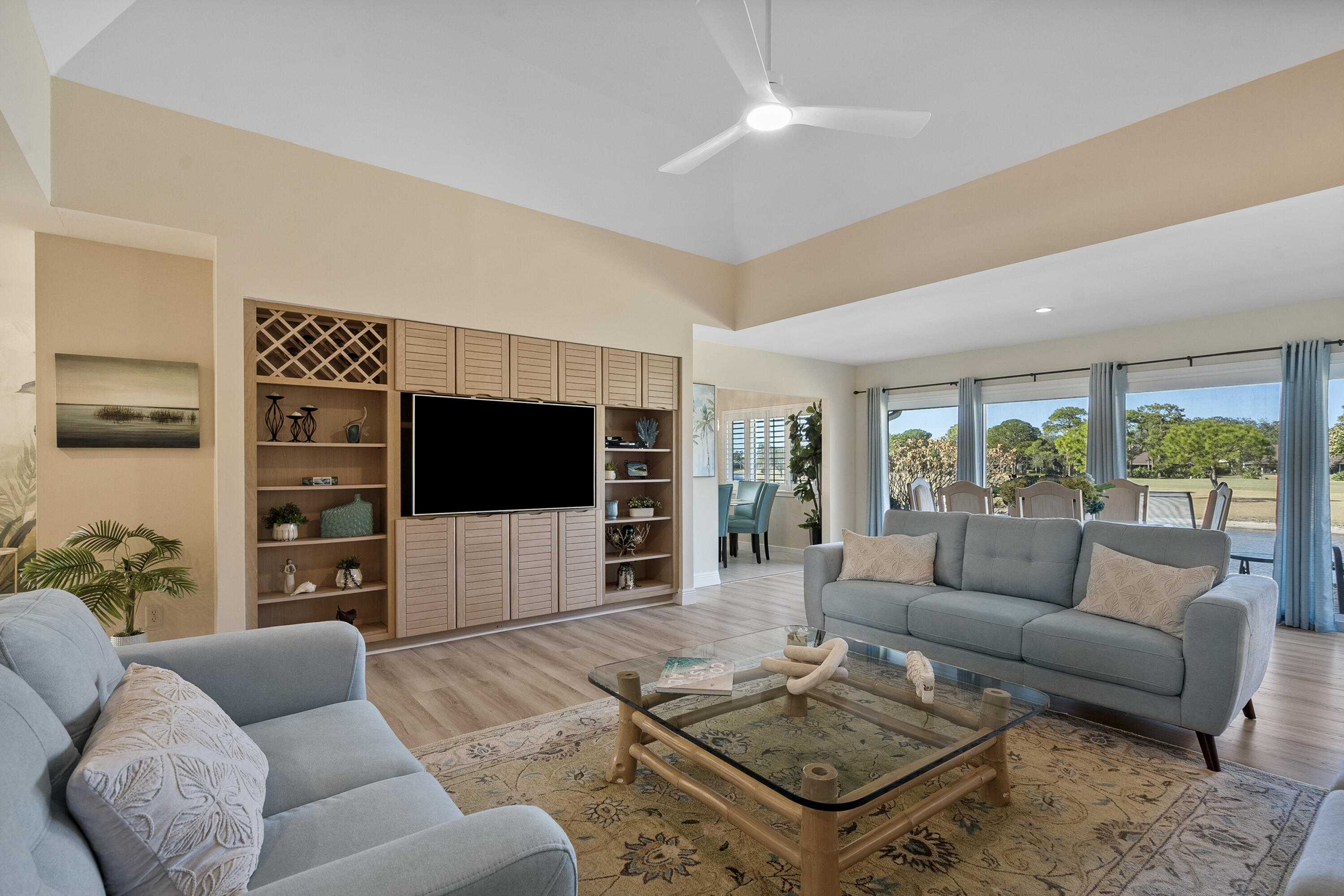 MARINER SANDS COUNTRY CLUB - GOLF COTTAGE - Residential