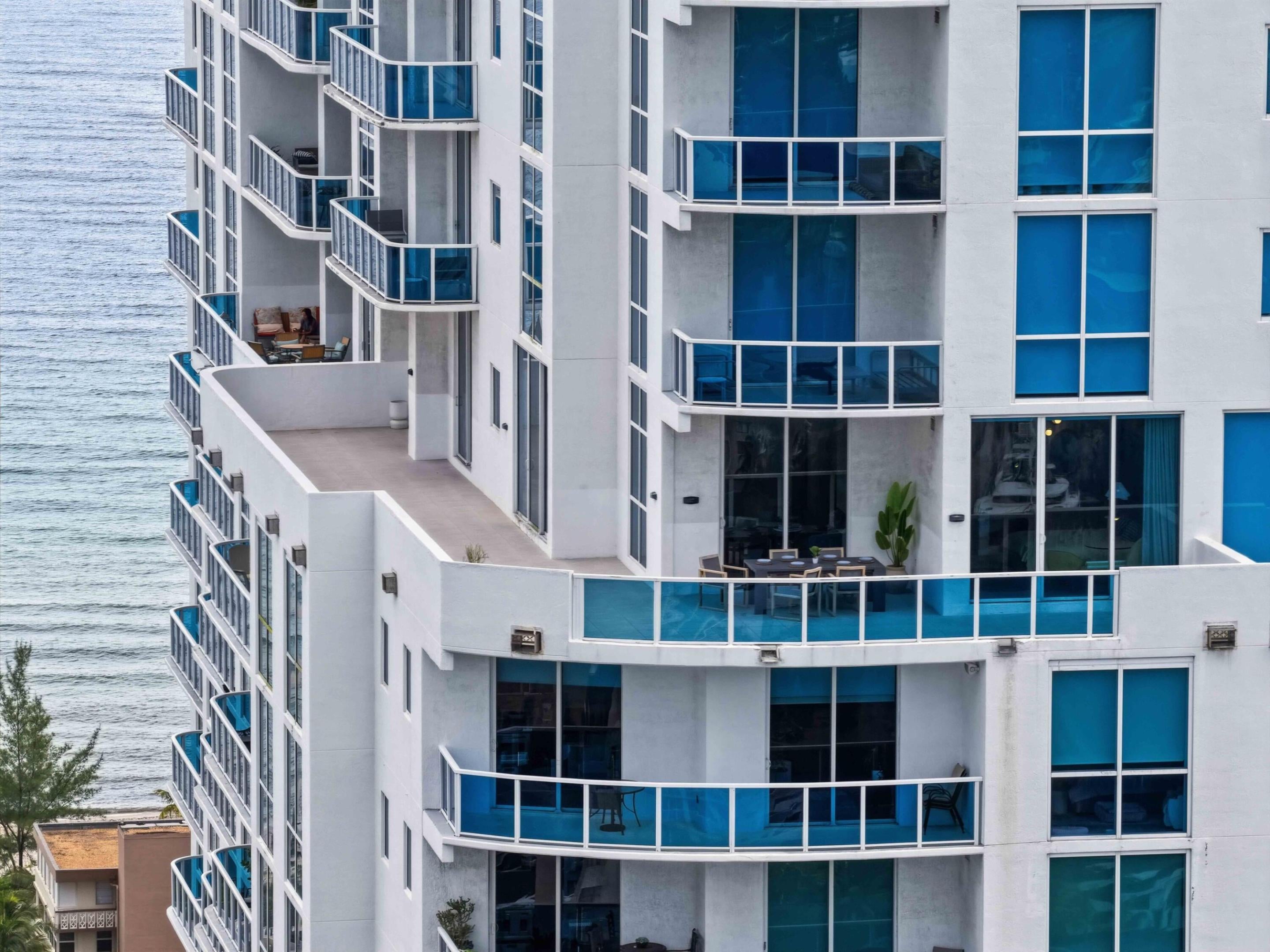 1945 S OCEAN Drive 2408