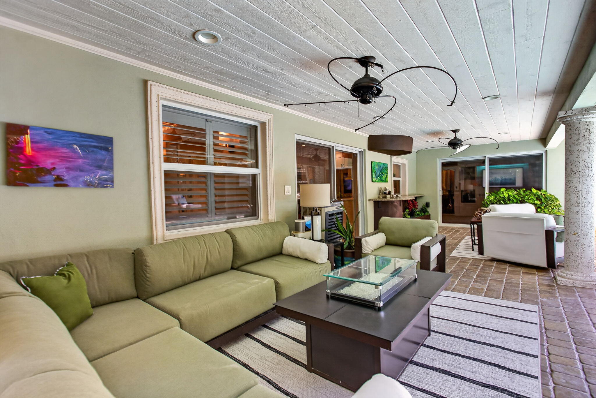 JENADA ISLE - Residential