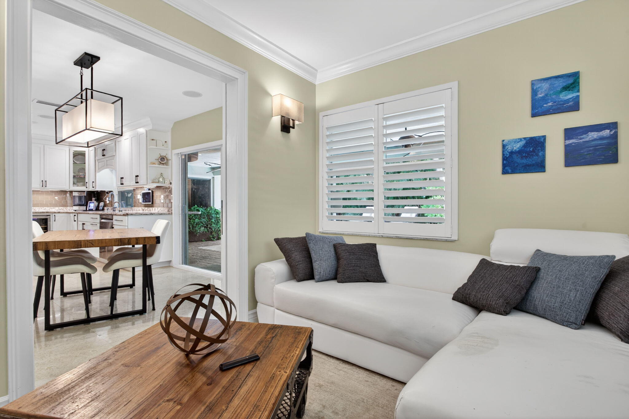 JENADA ISLE - Residential