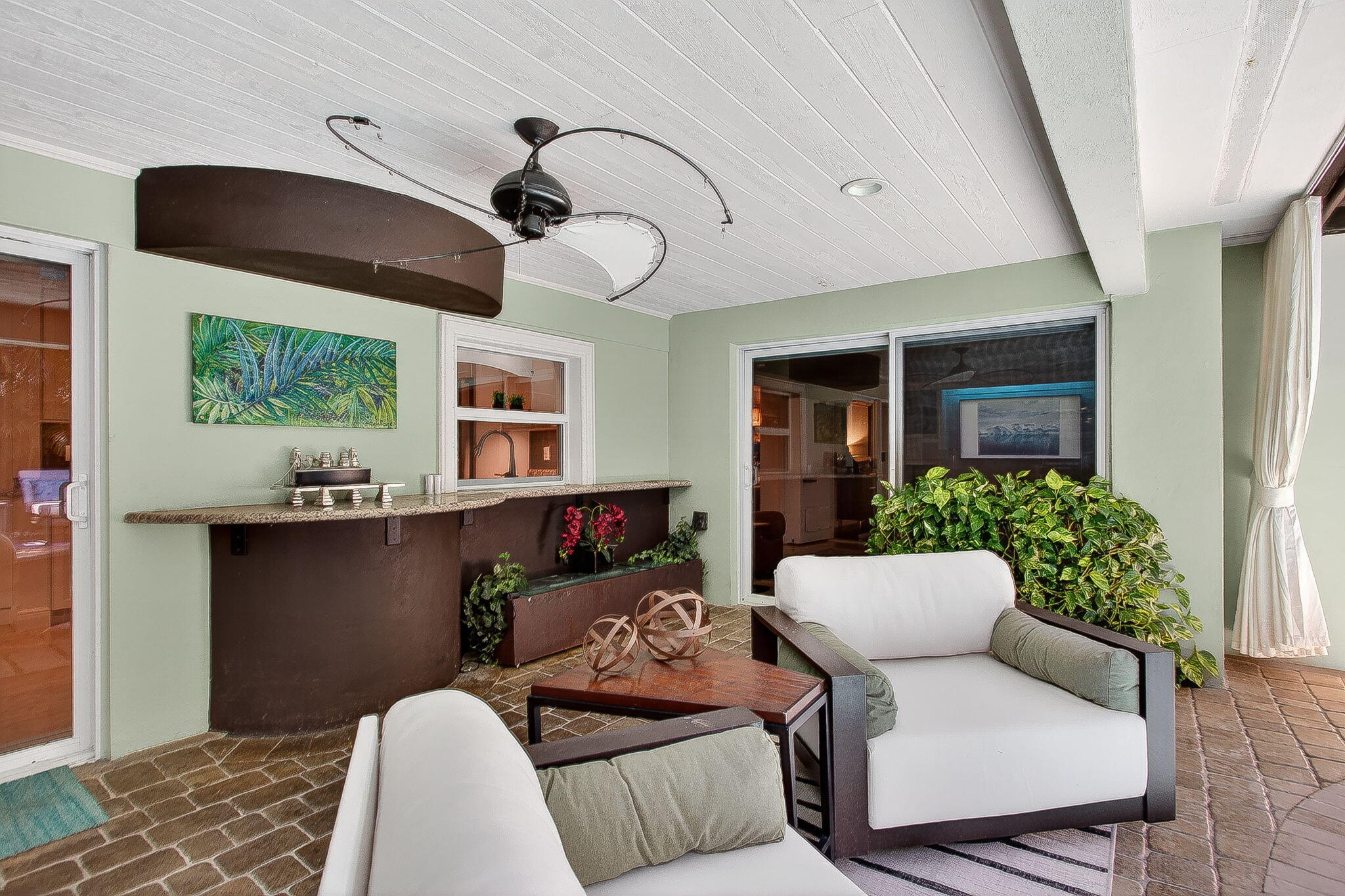 JENADA ISLE - Residential