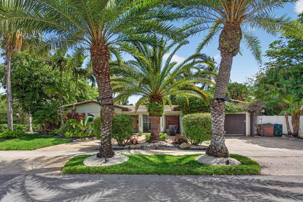 Photo of 2812 NW 12th Avenue, Wilton Manors, FL 33311 (MLS # B26019953)