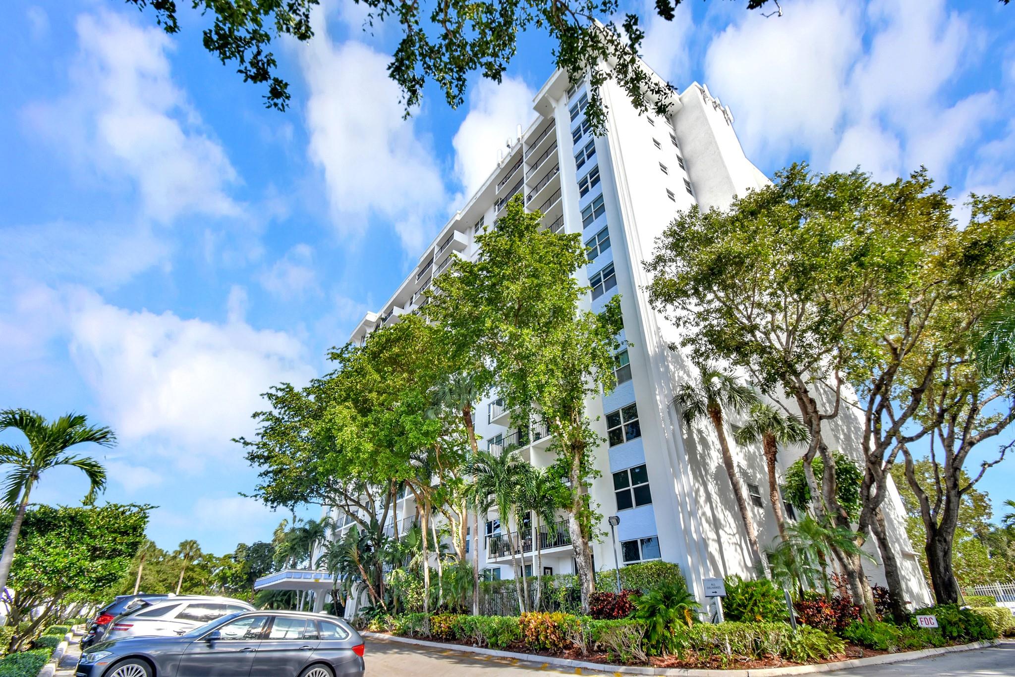 DRAKE TOWER - Residential