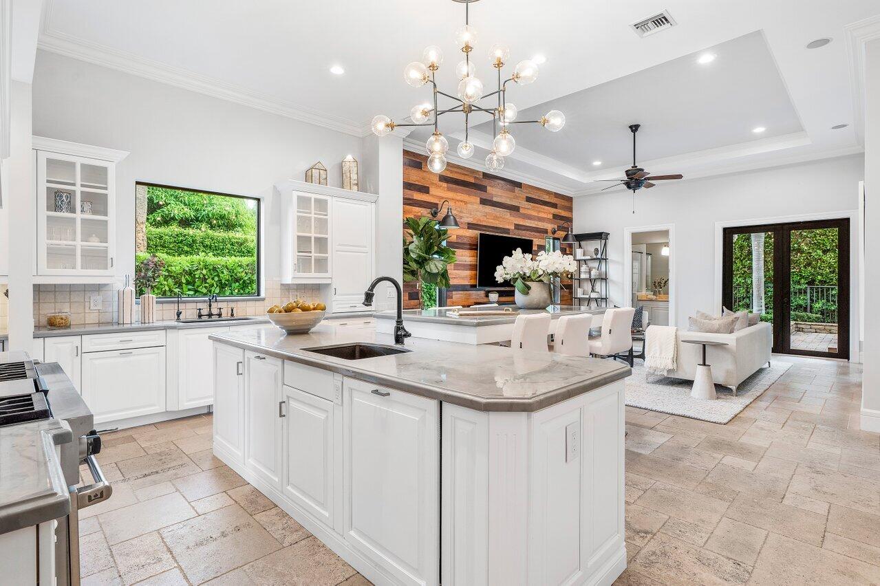 LAKEWOOD - Residential