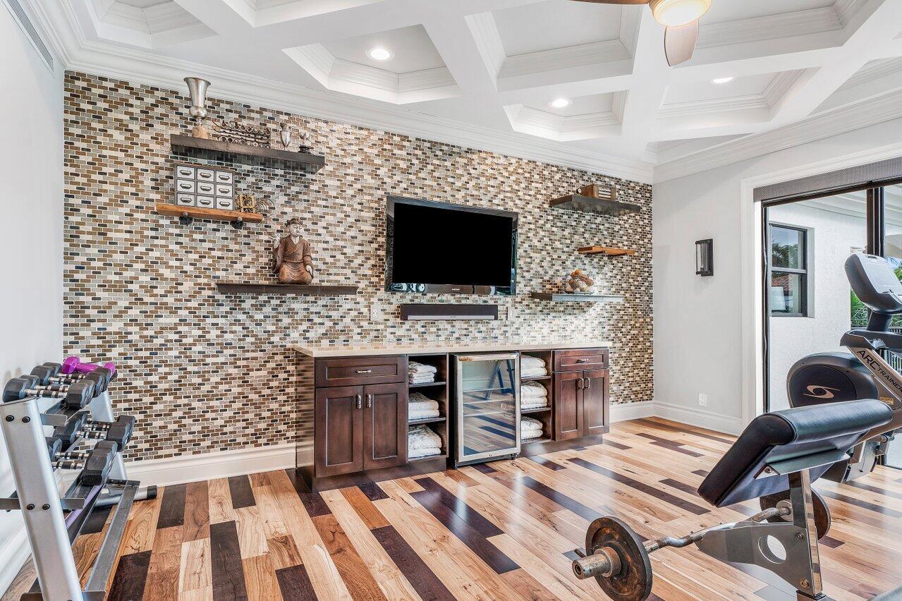 LAKEWOOD - Residential