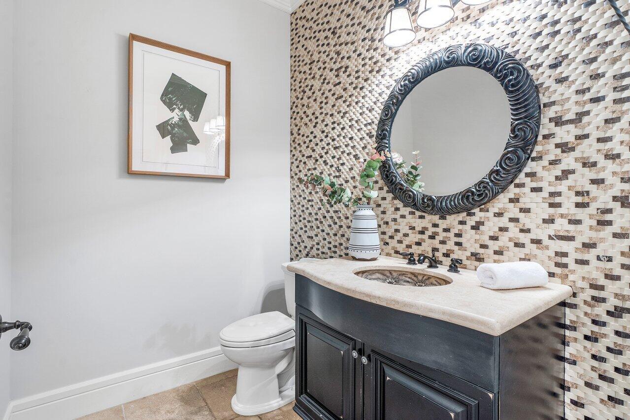 LAKEWOOD - Residential