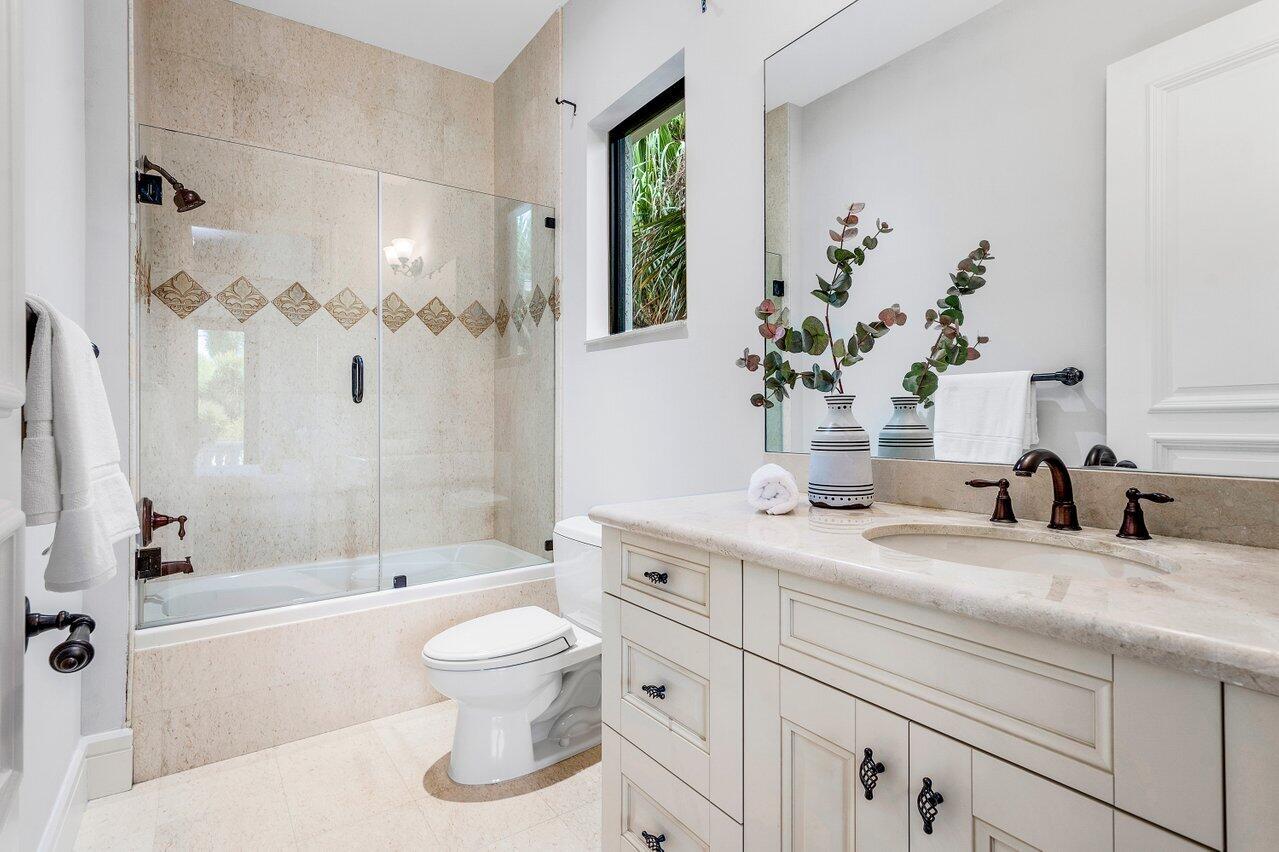 LAKEWOOD - Residential