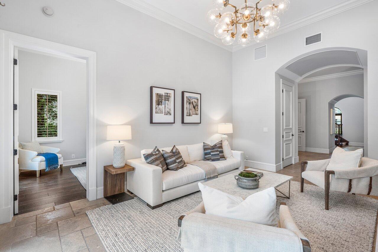 LAKEWOOD - Residential