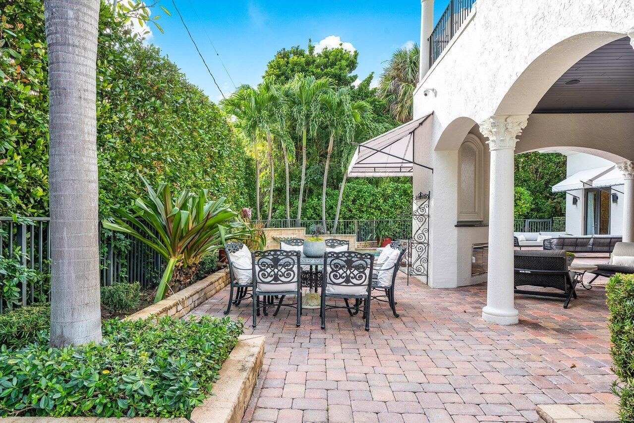 LAKEWOOD - Residential