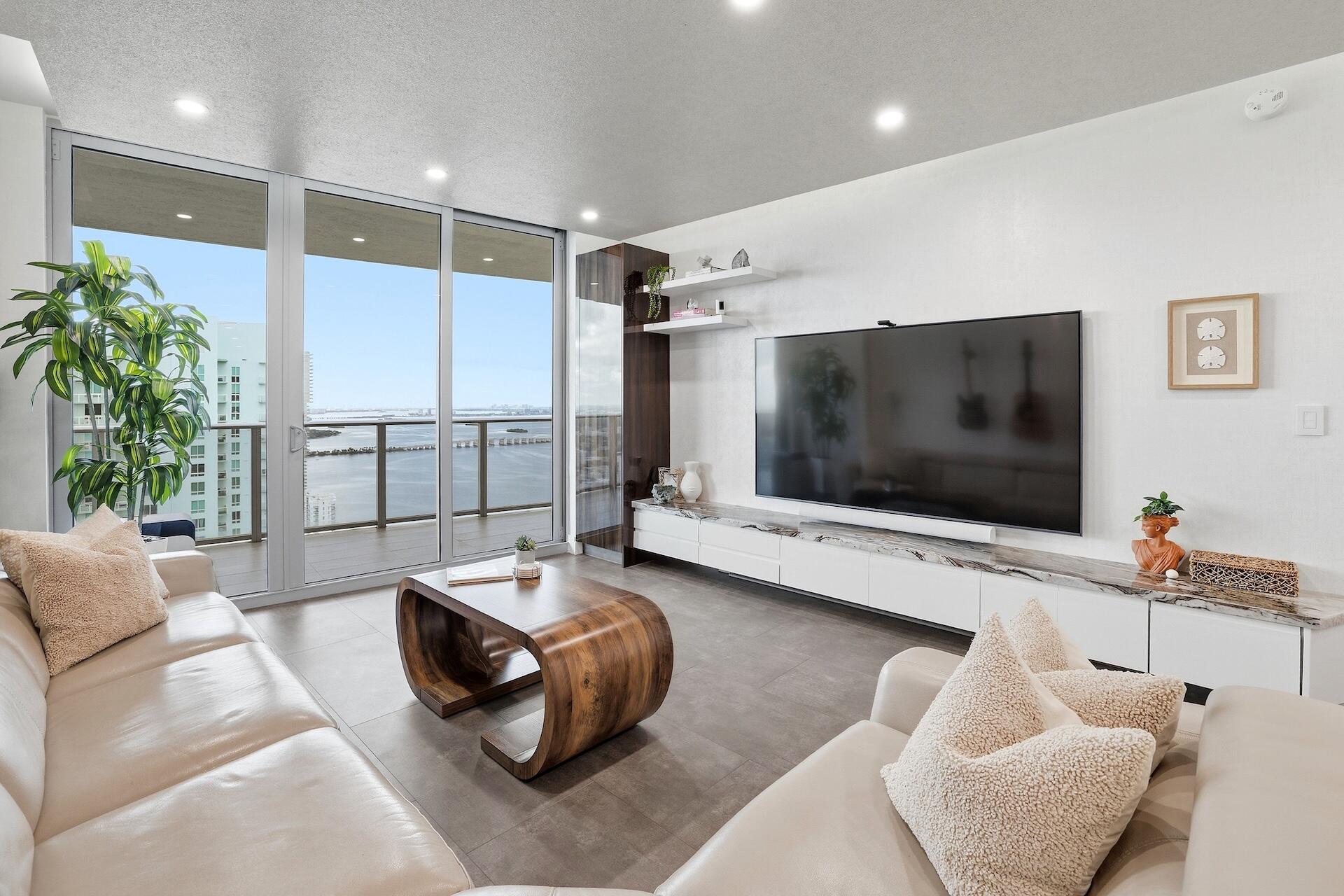 488 NE 18th Street 5009