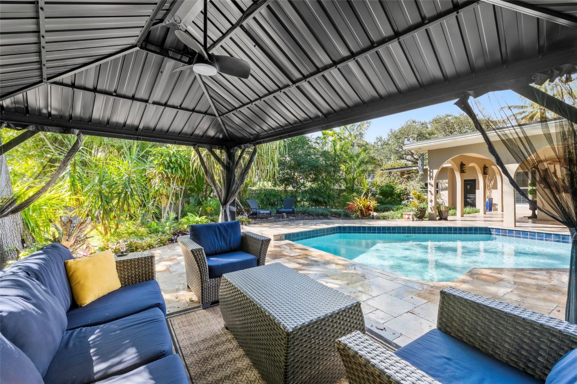 RIO VISTA - Residential