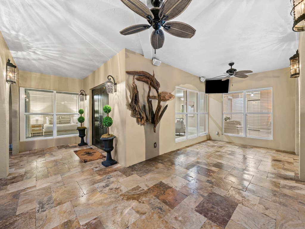 RIO VISTA - Residential