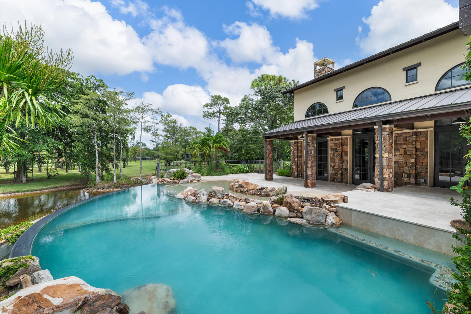 HOMELAND - Residential