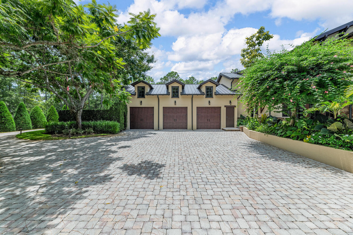 HOMELAND - Residential