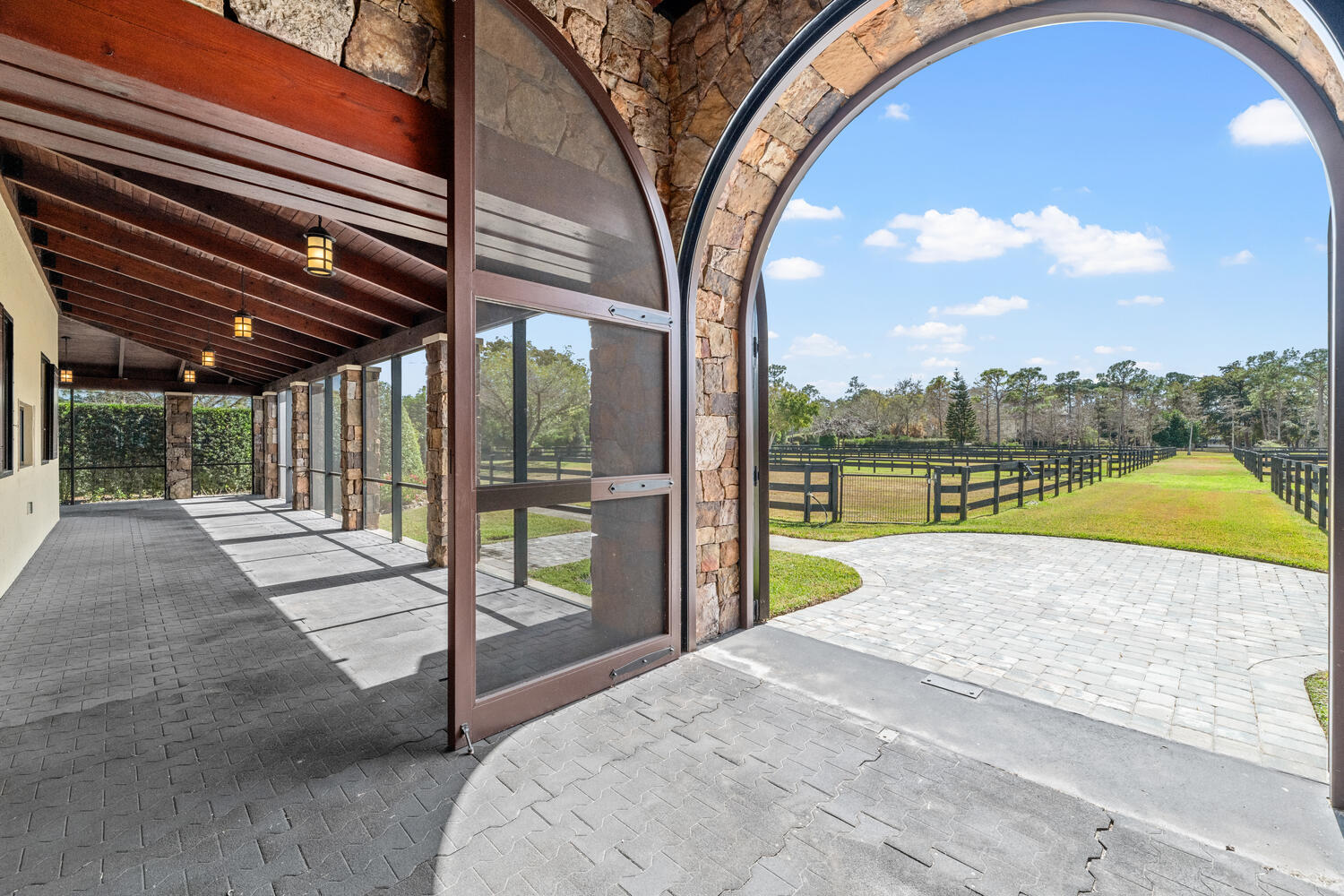 HOMELAND - Residential