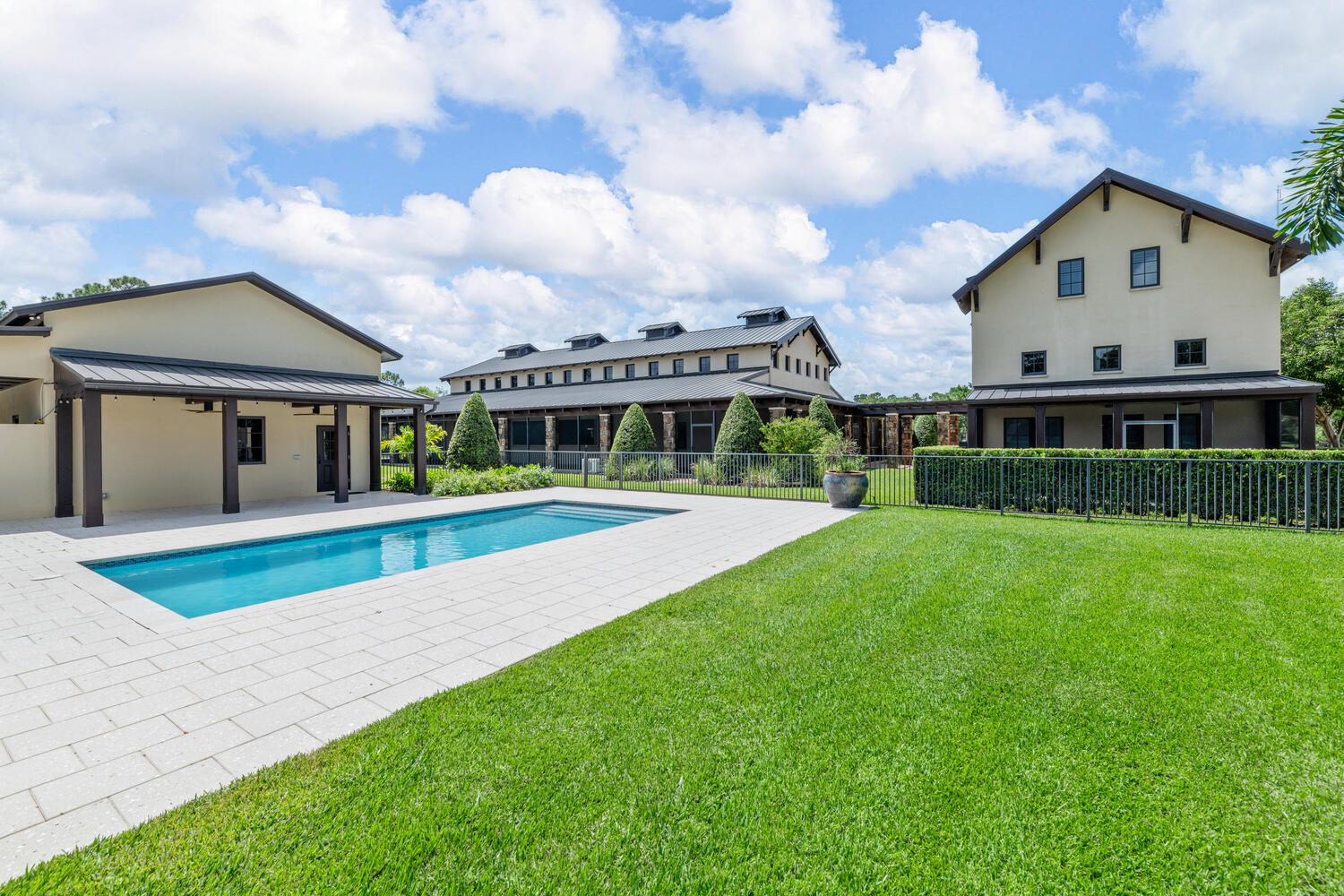 HOMELAND - Residential