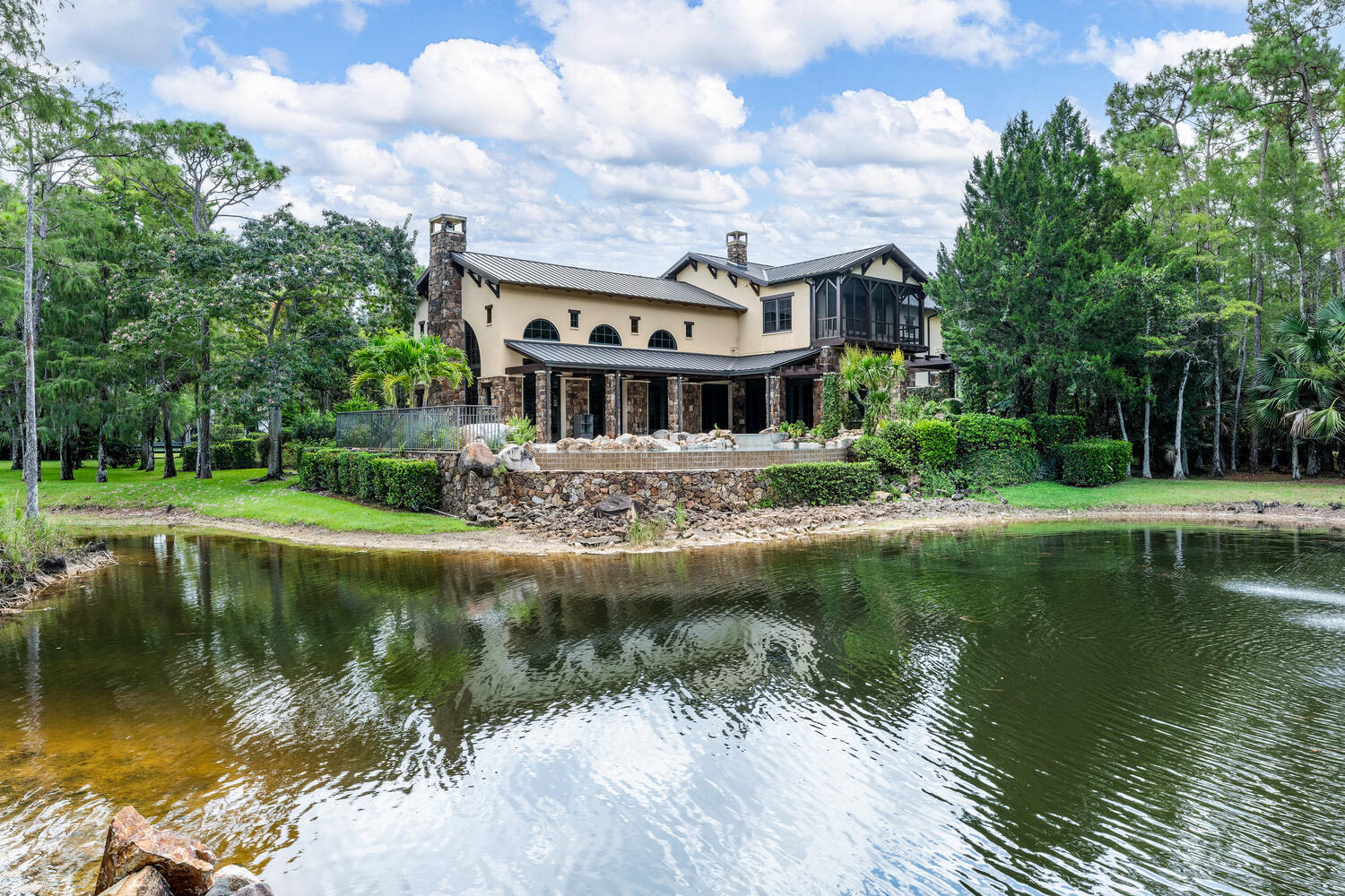 HOMELAND - Residential