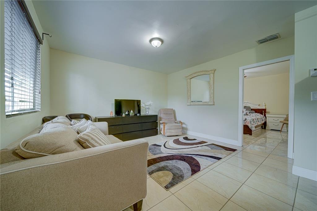 PALM SPRINGS NORTH - Residential